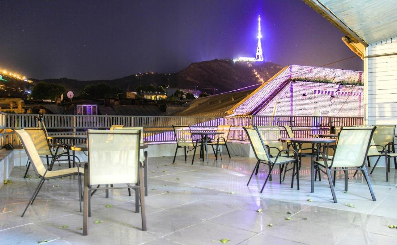 Royal Hotel Tbilisi Buitenkant foto