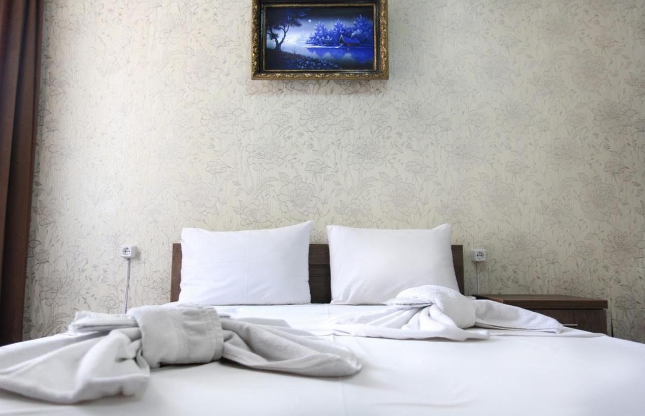 Royal Hotel Tbilisi Buitenkant foto