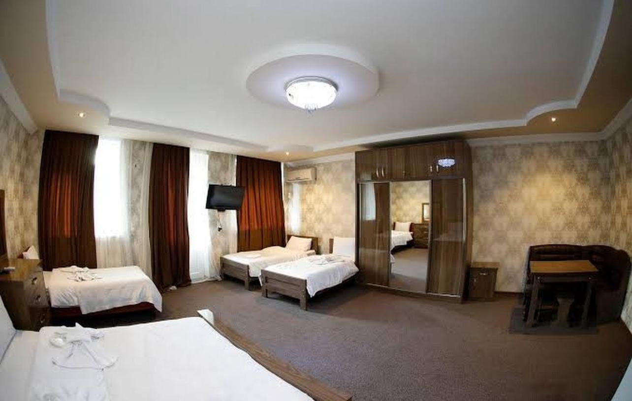 Royal Hotel Tbilisi Buitenkant foto
