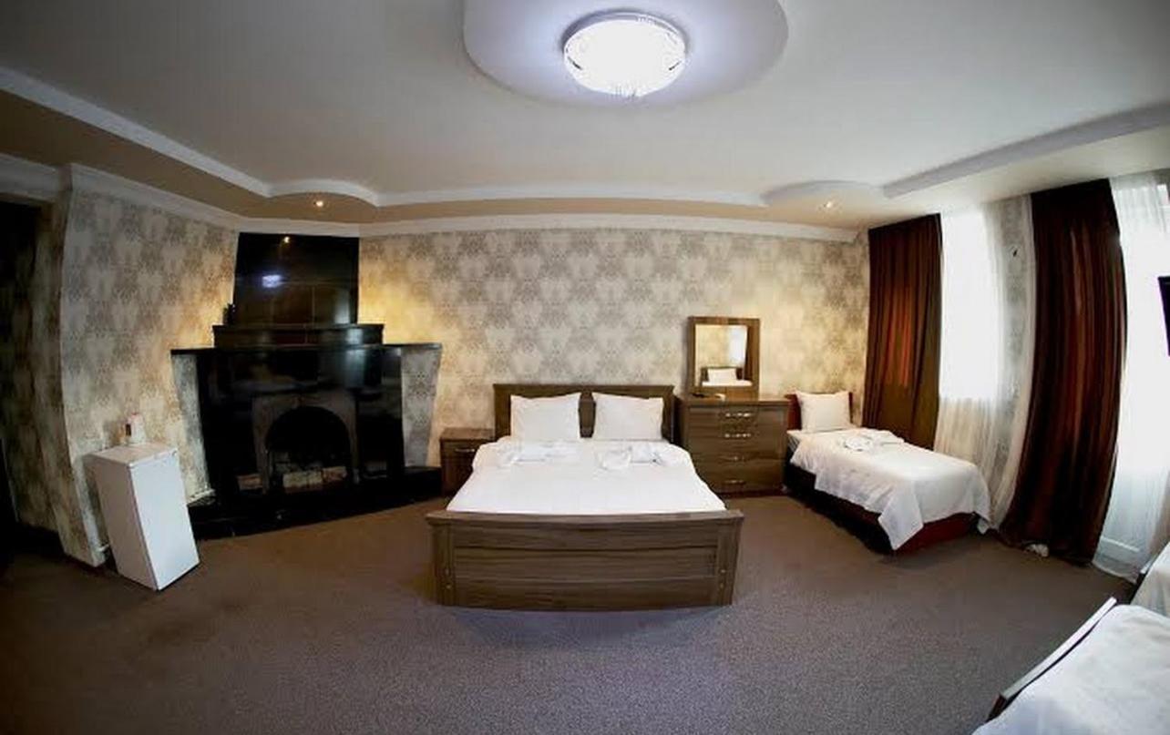 Royal Hotel Tbilisi Buitenkant foto