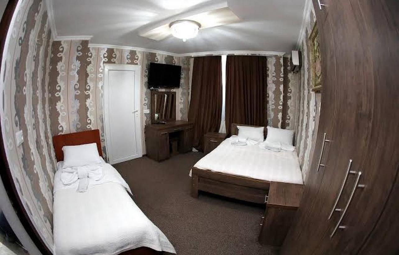 Royal Hotel Tbilisi Buitenkant foto