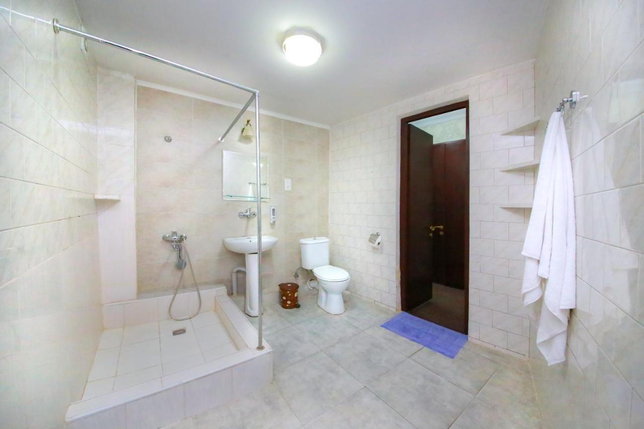 Royal Hotel Tbilisi Buitenkant foto