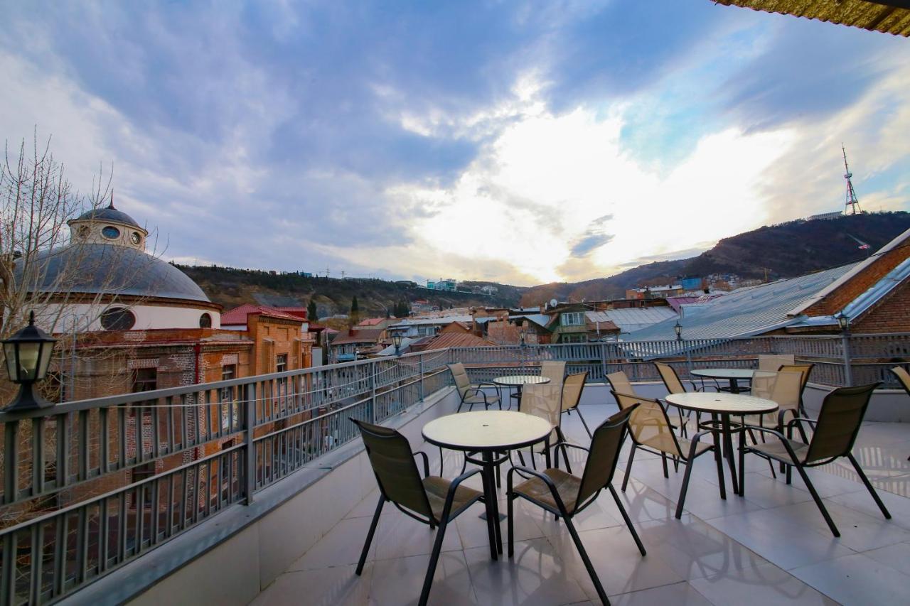 Royal Hotel Tbilisi Buitenkant foto